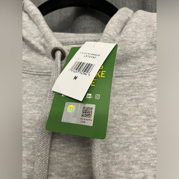 John Deere New Hampshire State Pride Graphic Hoodie - Picture 5 of 5